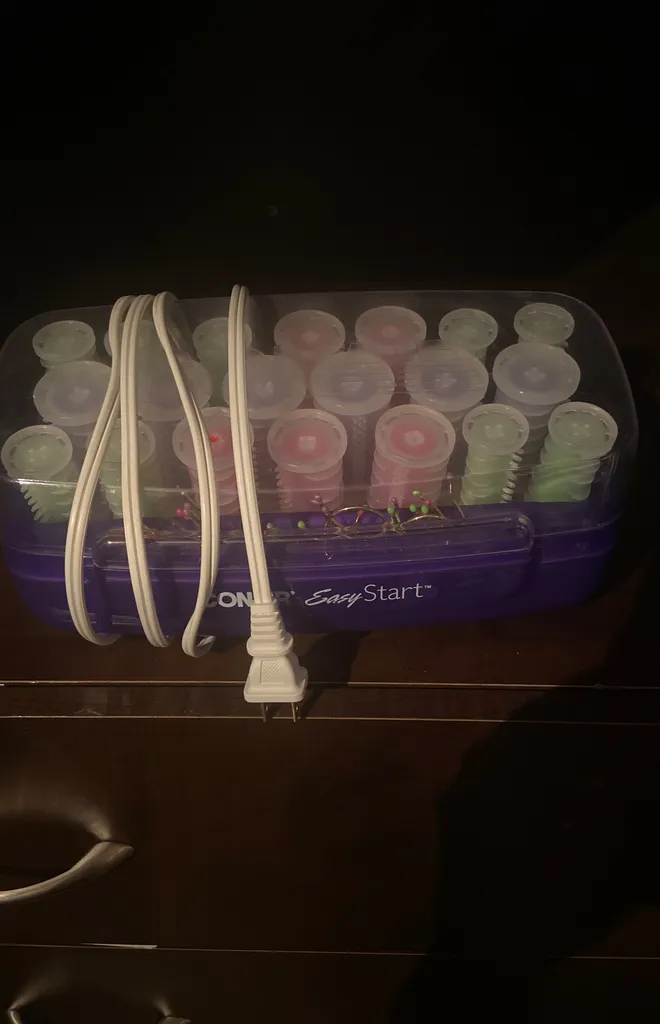 Hair Curlers - Connor photo 1