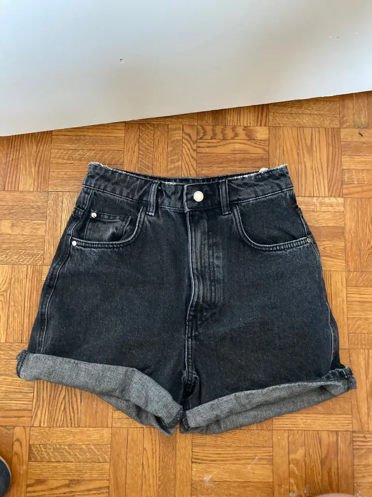 Zara Mom Jeans photo 1