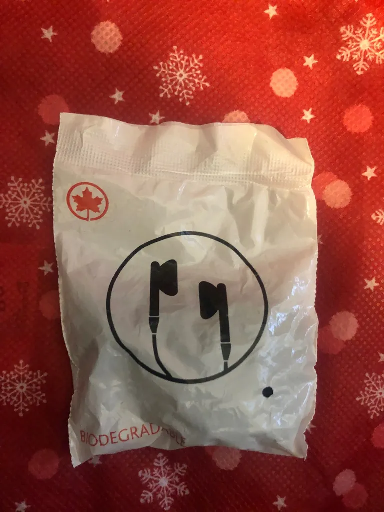 Earbud Headphones photo 1