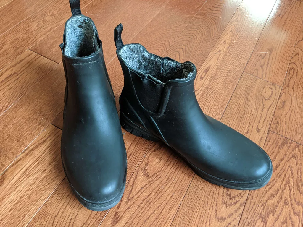 Chelsea rainboots size 9 photo 1