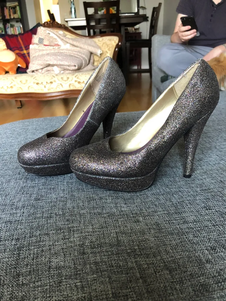 Madden Girl Size 6 Heels photo 1