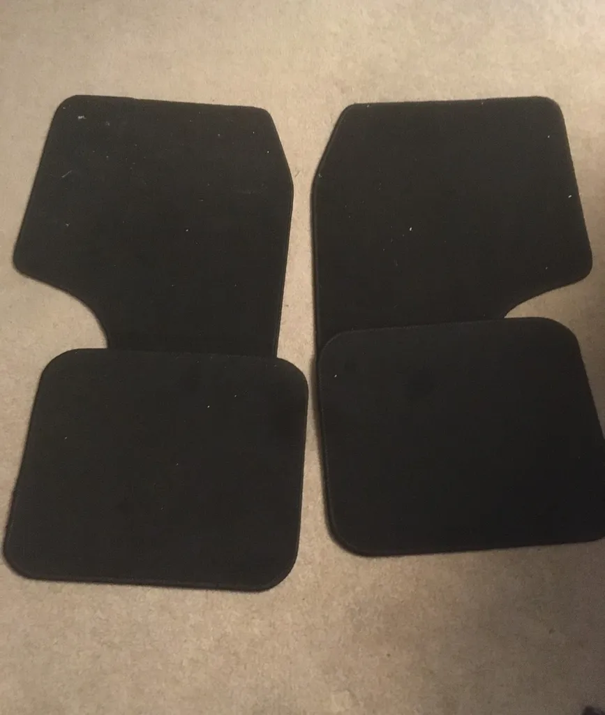 Hyundai Elantra Floor Mats photo 1