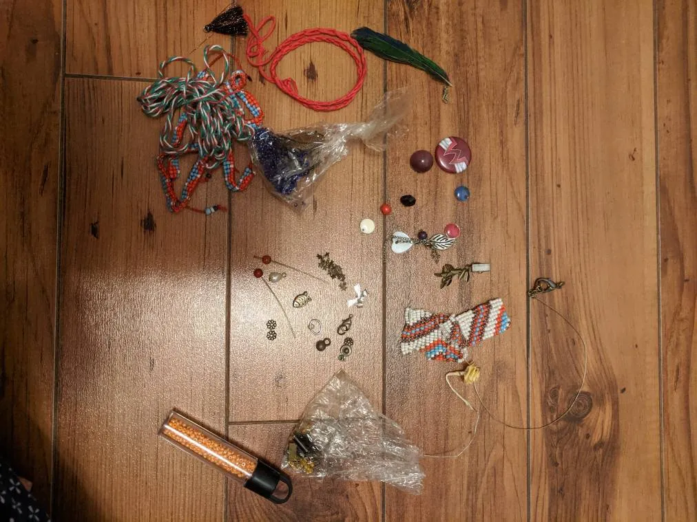 Small Treasures For Jewelery photo 1