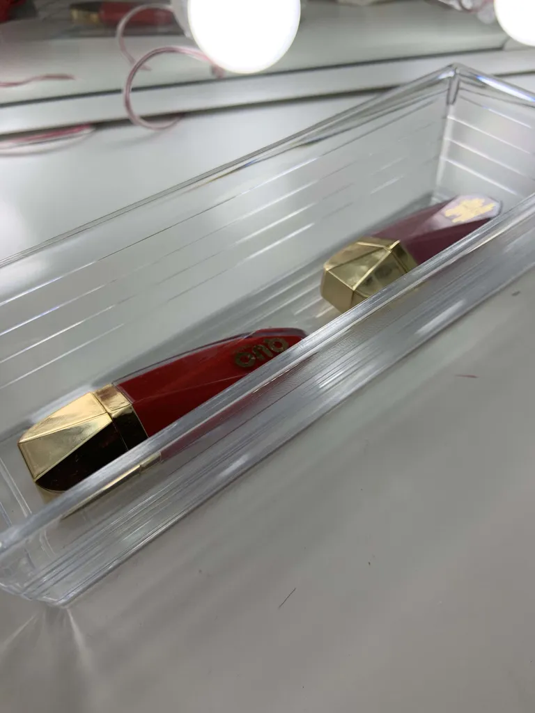 Rectangular containers - Ideal for lipstick storage! photo 1