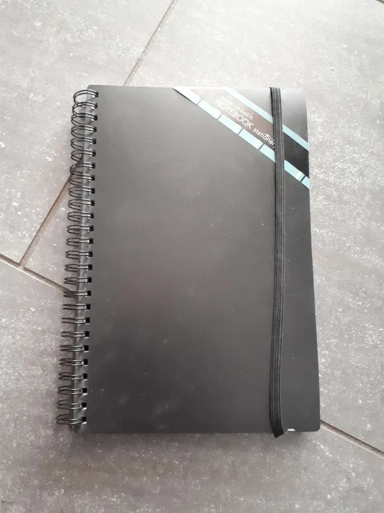 Black notebook photo 1
