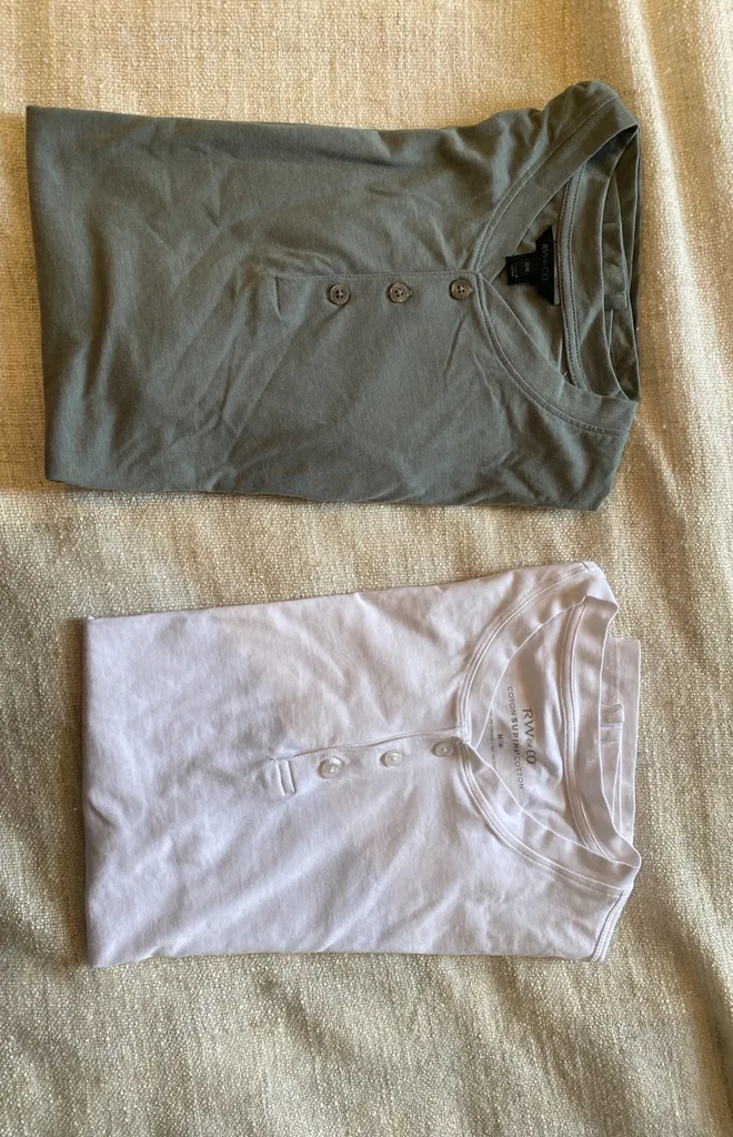 RW&CO mens Tshirts Size Medium photo 1