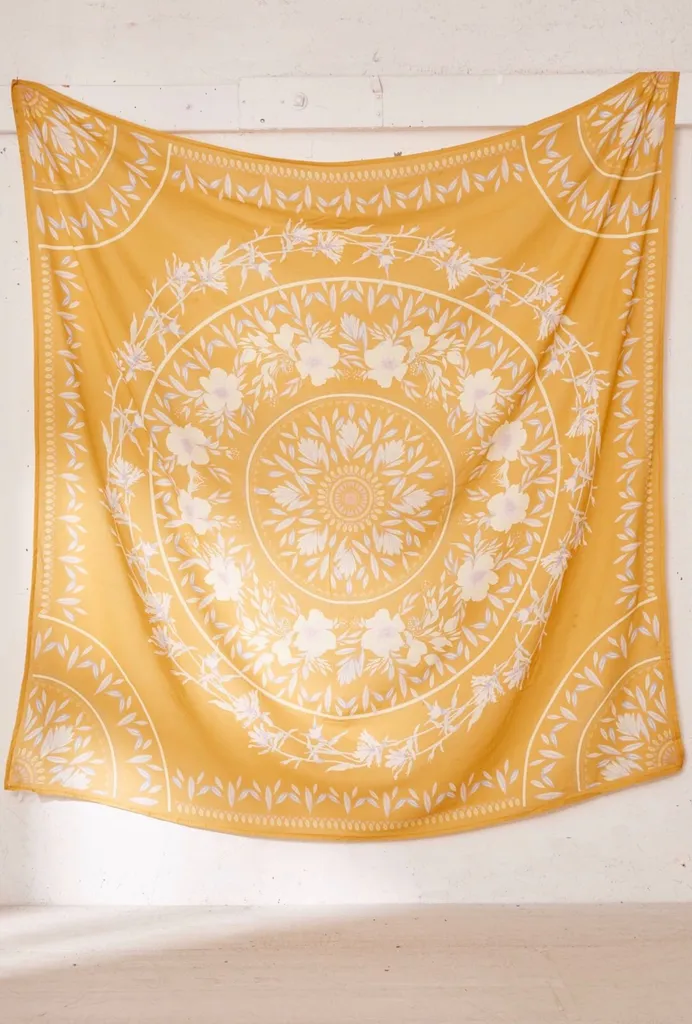 BNWT UO Tapestry photo 1