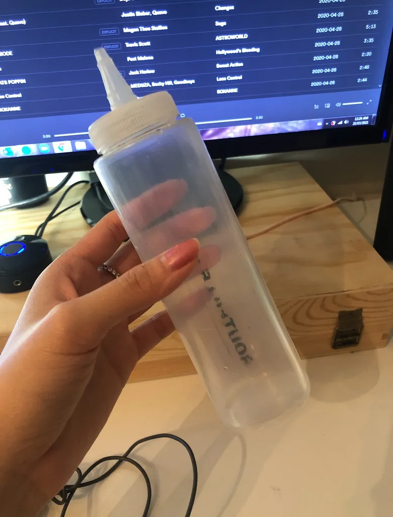 Squeeze Bottle photo 1