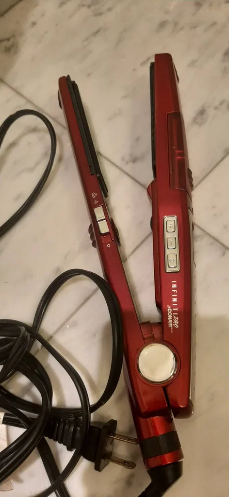 Hair Straightener photo 1