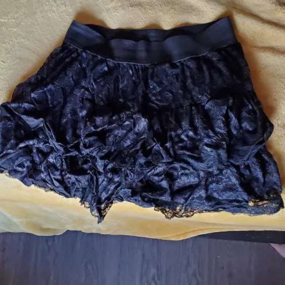 Lace Black Skirt photo 1