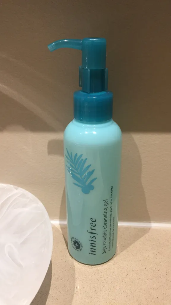 Innisfree Bija Cleansing Grl photo 1