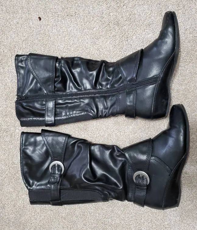 Size 6 Boots photo 1