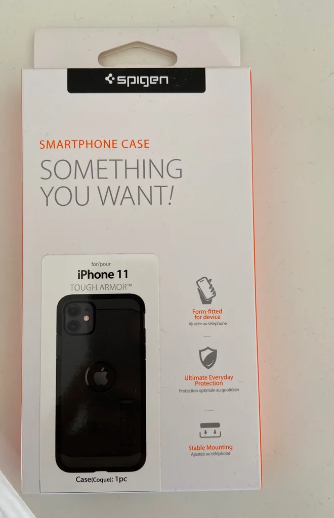 iPhone 11 SPIGEN case BNIB photo 1
