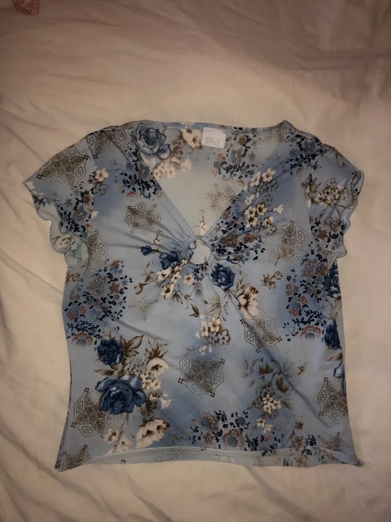 Y2K Top Size S/M photo 1