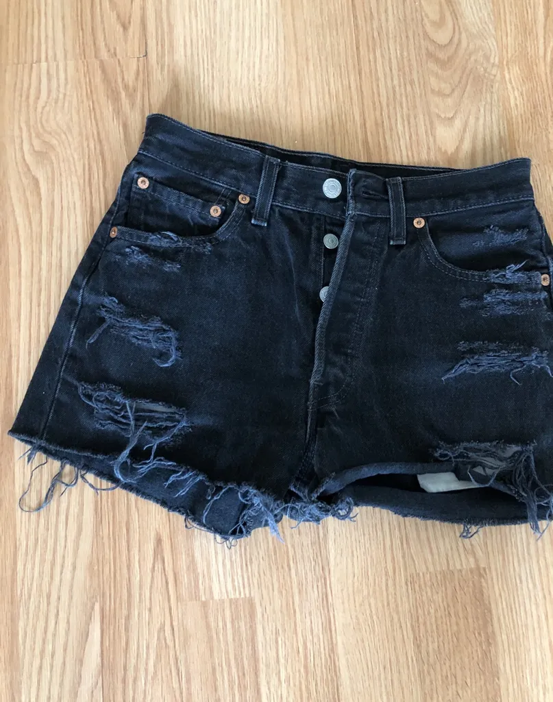 High Waisted Levi’s Shorts photo 1