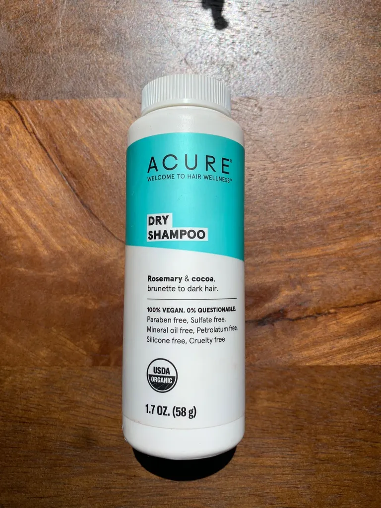 Dry Shampoo for Brunettes photo 1