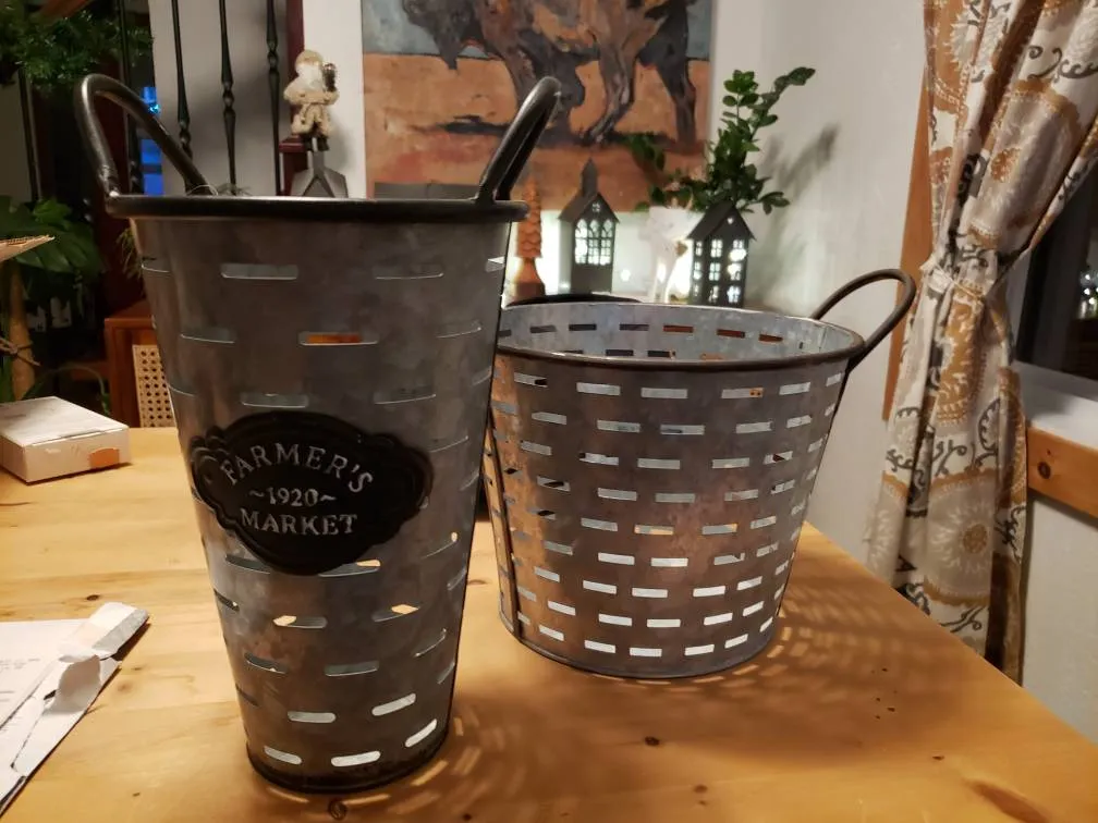 Tin Baskets photo 1