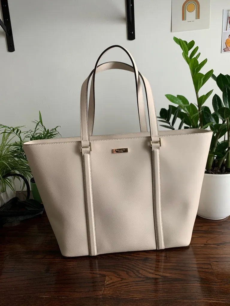 Kate Spade Purse photo 1