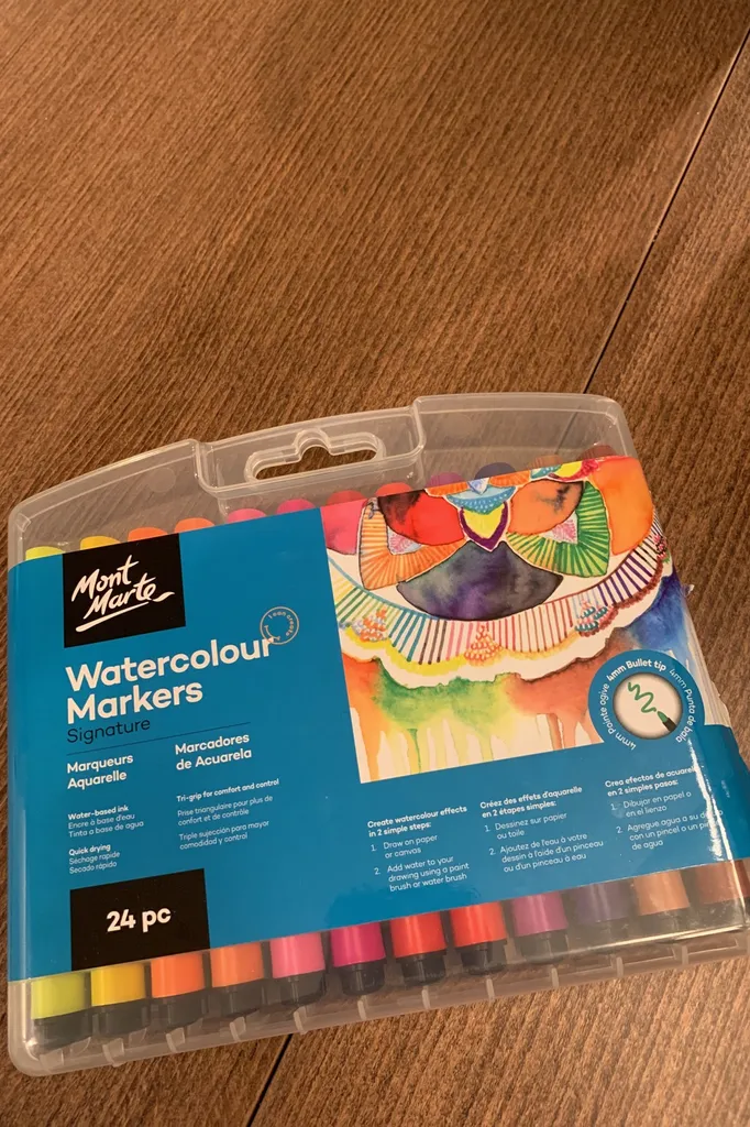 24 Colour Watercolor Markers photo 1