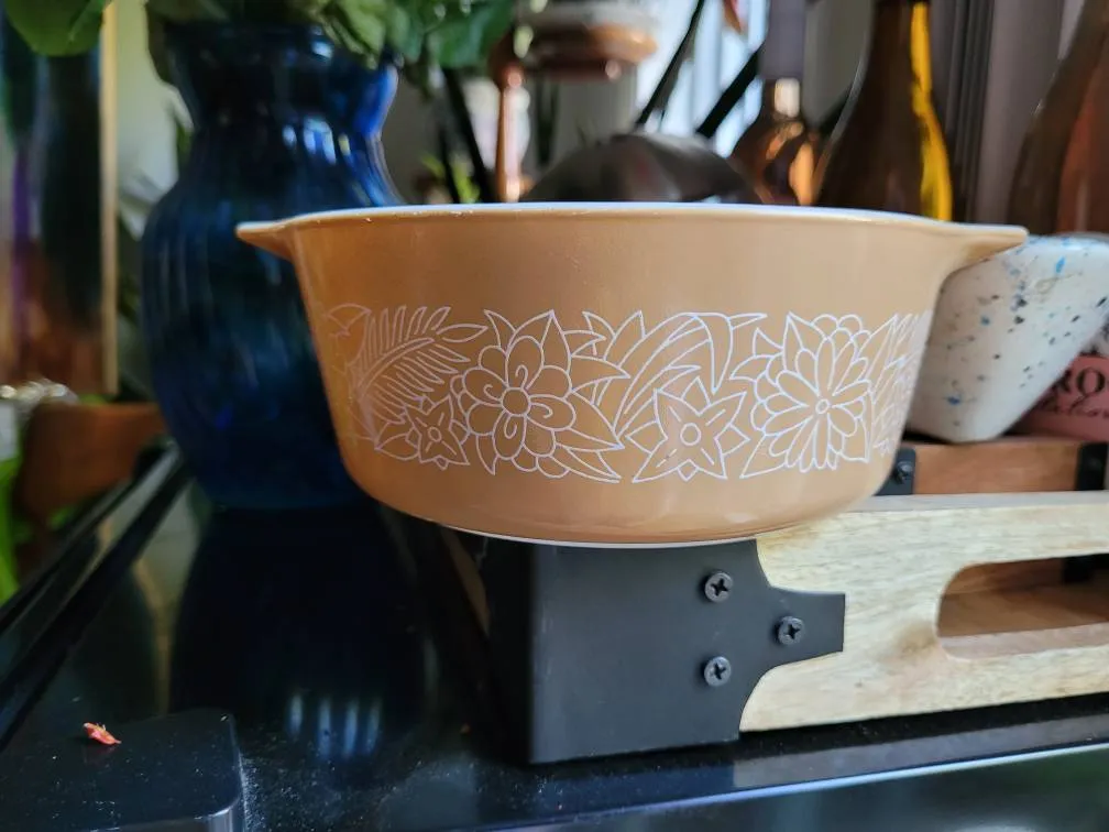 Woodland 472 Pyrex photo 1