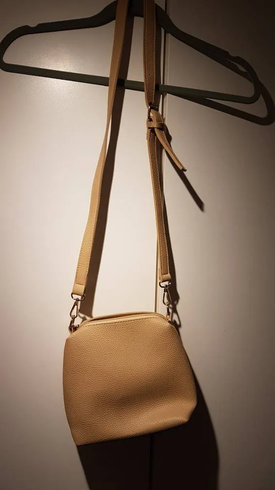 Ecru Vegan Handbag photo 1