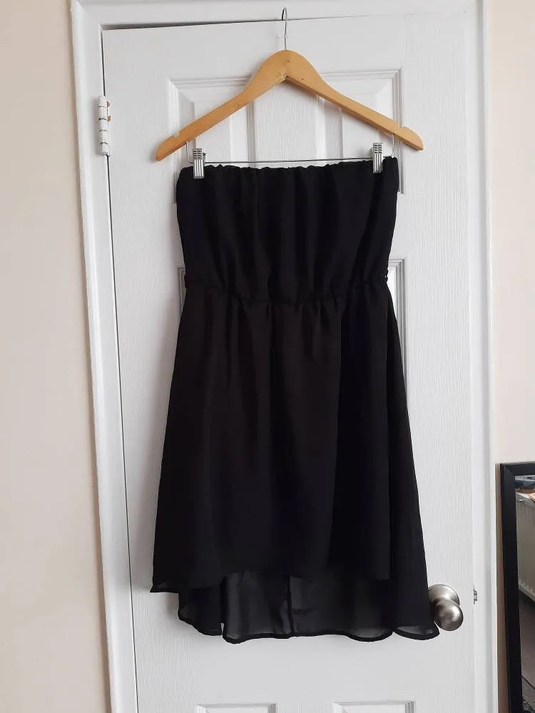 👗LBD Strapless Size Large✨ photo 1