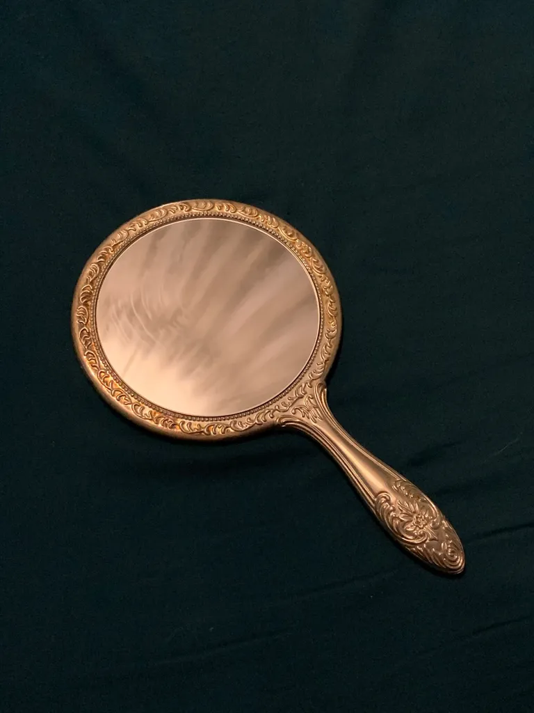 Silver Mirror photo 1