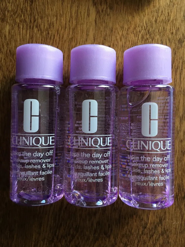 2x Take The Day Off Sample Sizes photo 1