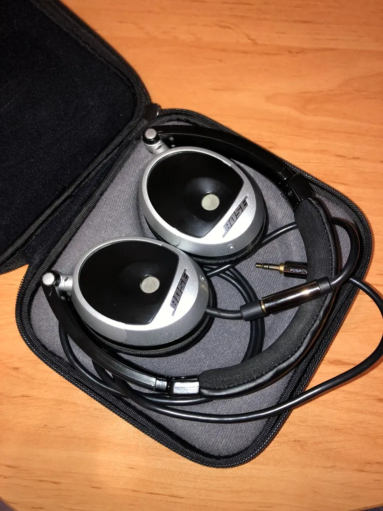 Bose Headphones photo 1