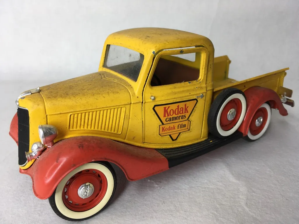 Metal Kodak Film Die Cast Ford V8 Car photo 1