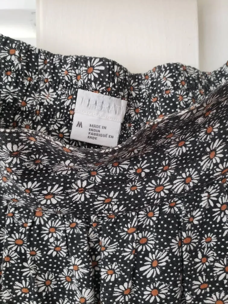 Short, Flowy Floral Skirt photo 1