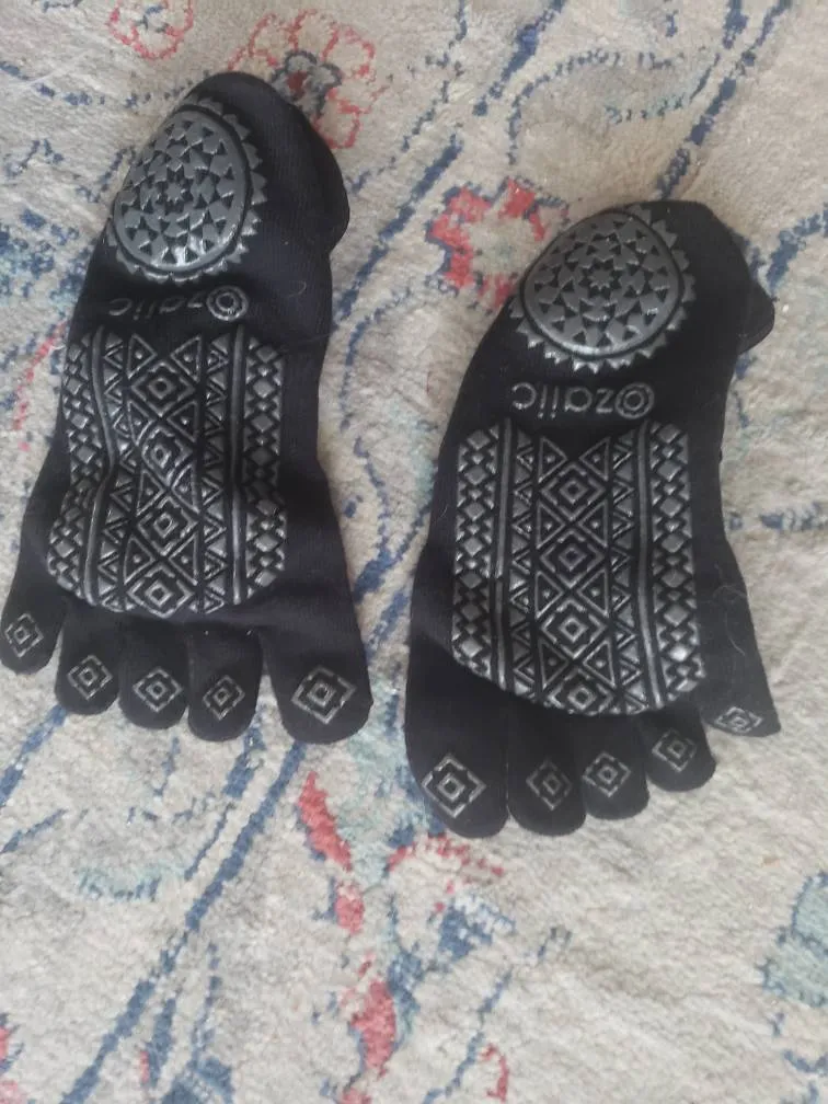 Yoga Toe Socks photo 1