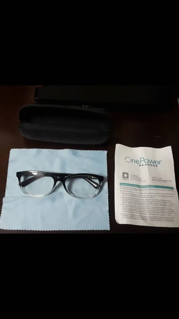 New As seen on TV One Power Readers Glasses. photo 1