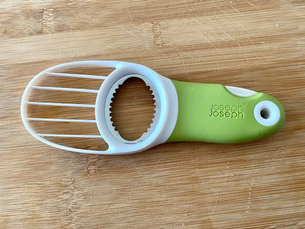 3-in-1 Avocado Slicer photo 1
