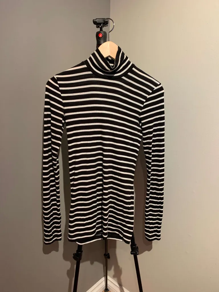 Clothing Bundle - 8 pieces - Brands such as Artizia, Wilfred,... photo 1