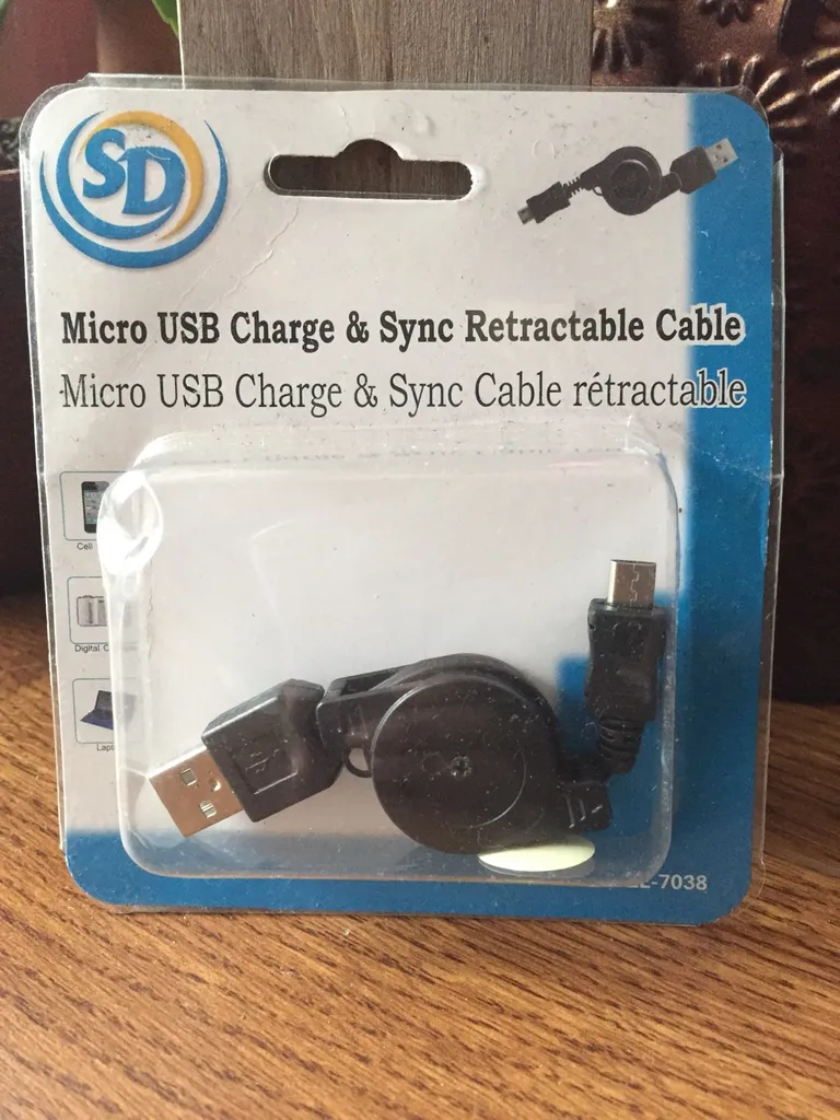 retractable cable photo 1