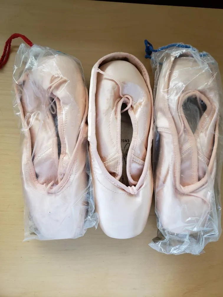 Pointe Shoes Ballet Freed photo 1