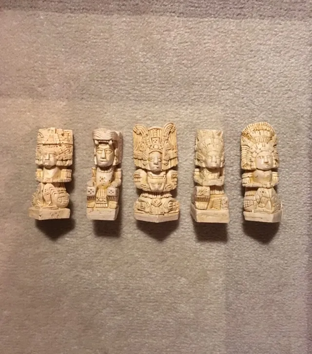 Mayan Statues photo 1