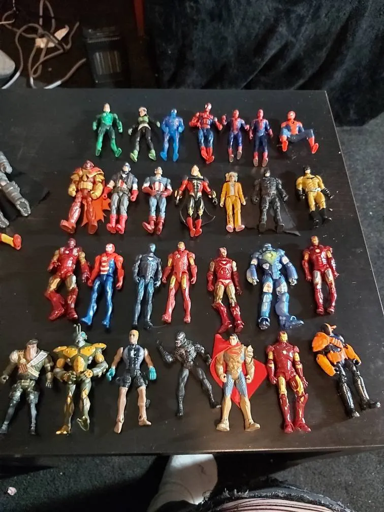 Mini Marvel Figures photo 1