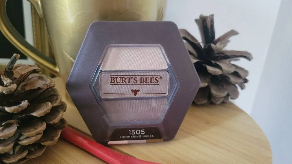Burt's Bees Eyeshadow photo 1