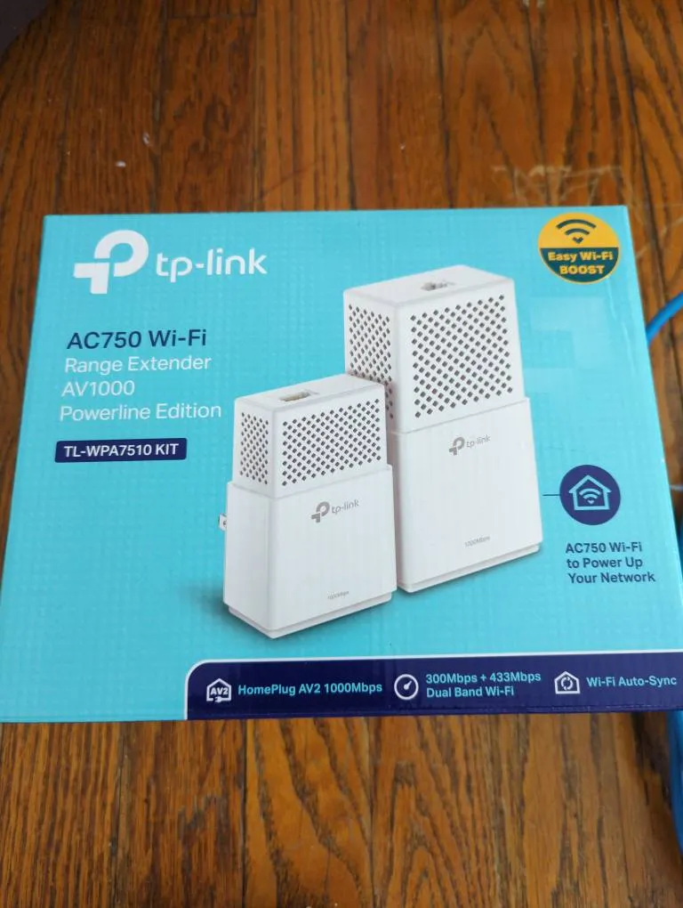 Wifi Range Extender + Bonus Ethernet Cable photo 1