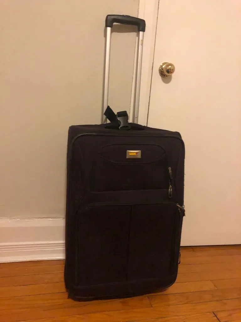 🔥Medium-Large Suitcase photo 1