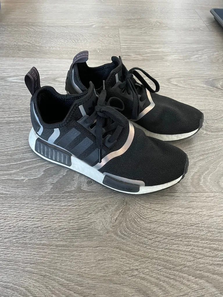 Adidas NMD R1 photo 1