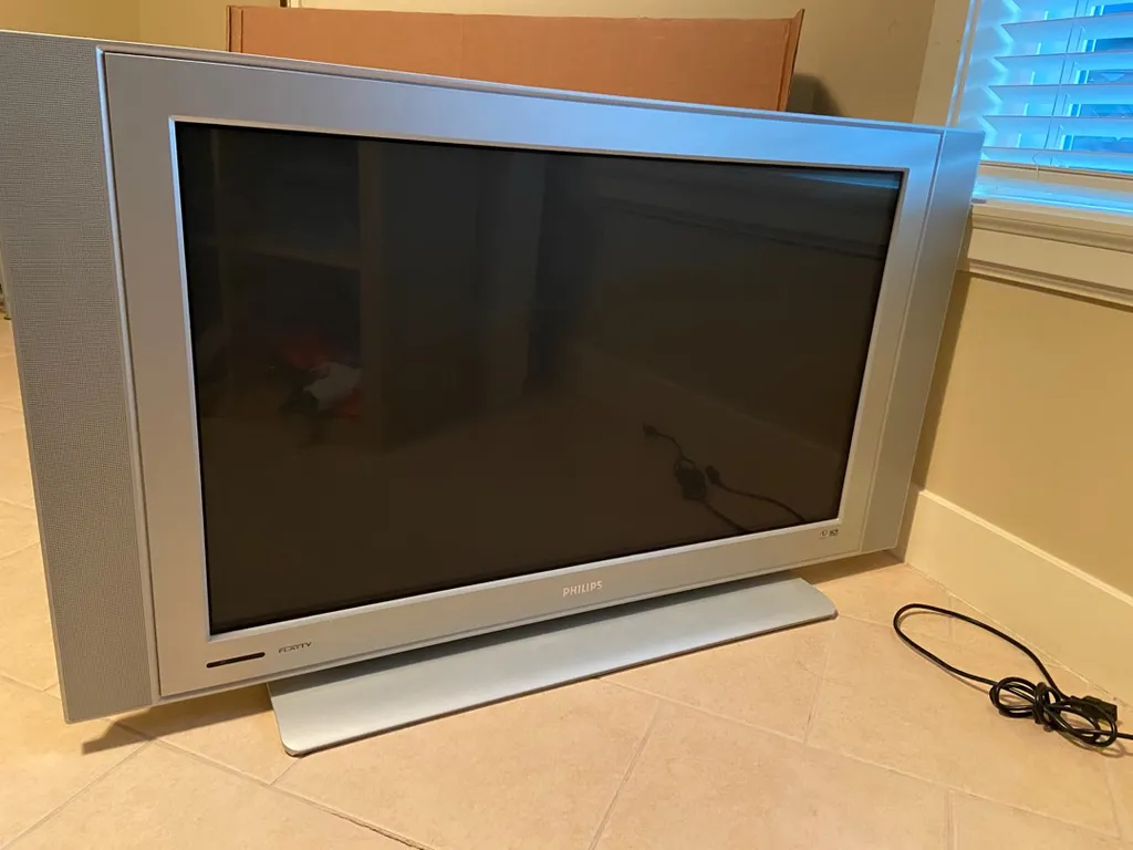Philips 42” TV photo 1