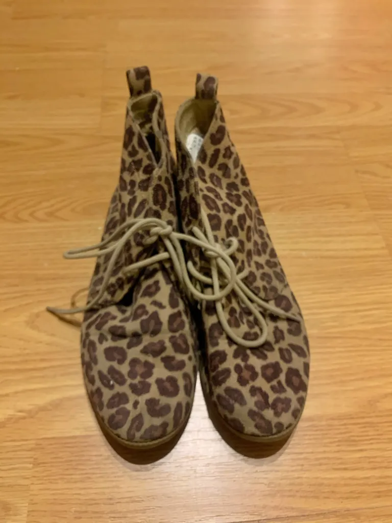 Leopard Print Ankle Boots Size 8 1/2 /Size 38/39 photo 1