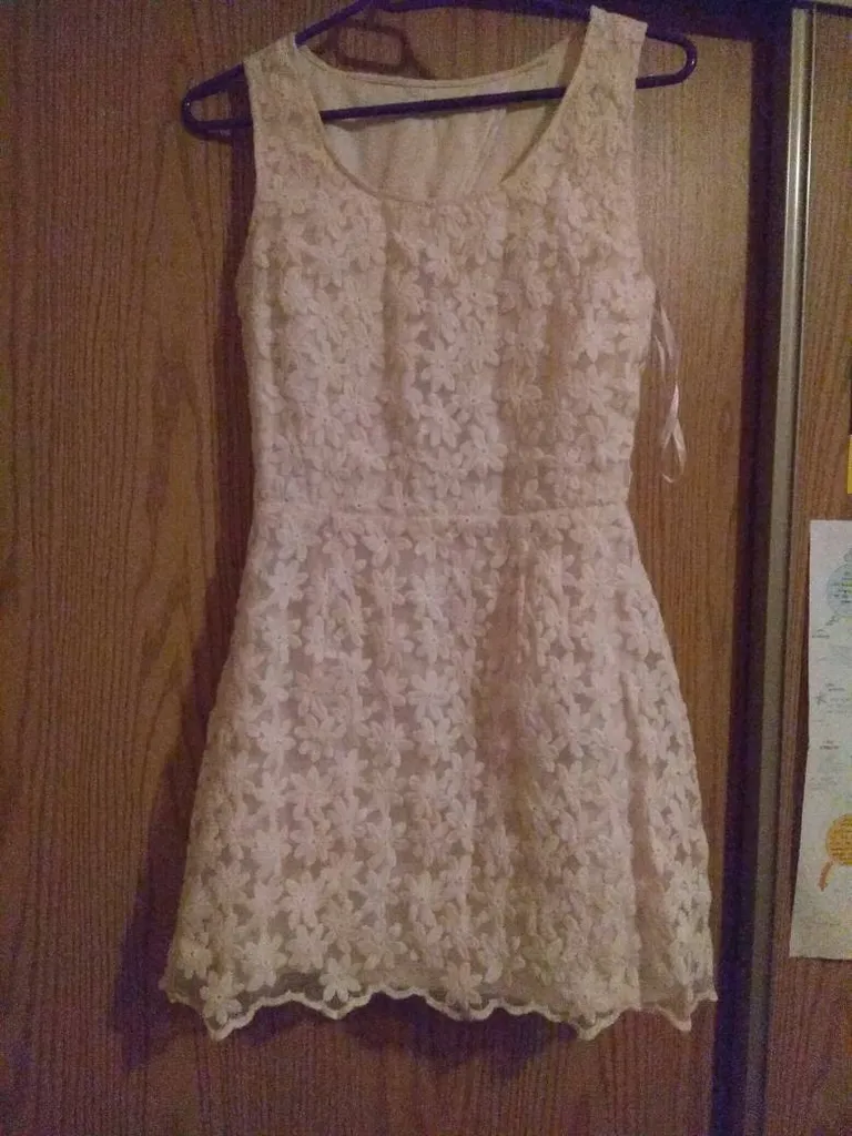Floral White Size S Cut Out Dress photo 1
