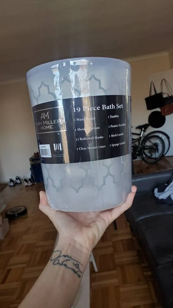 19 Piece Bath Set photo 1