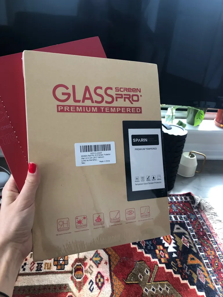 iPad Pro Screen Protectors Free photo 1