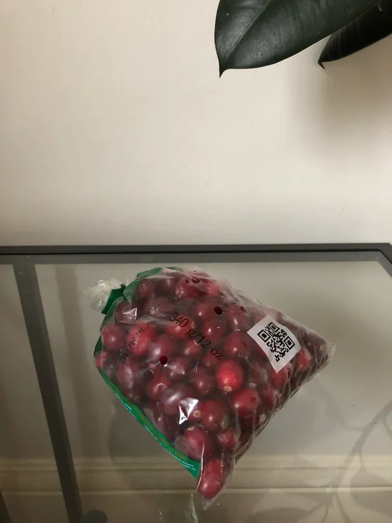 FROZEN CRANBERRIES photo 1