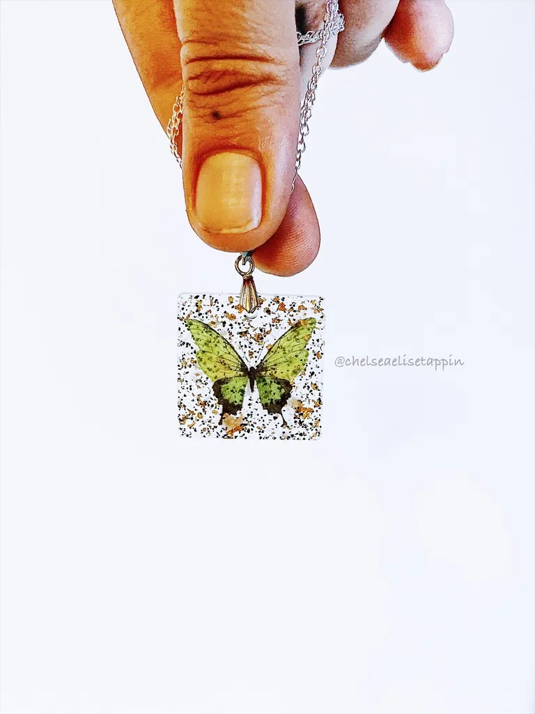 🦋 Vegan Butterfly Necklace 🦋 photo 1